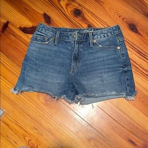 Universal thread Jean shorts 6/28